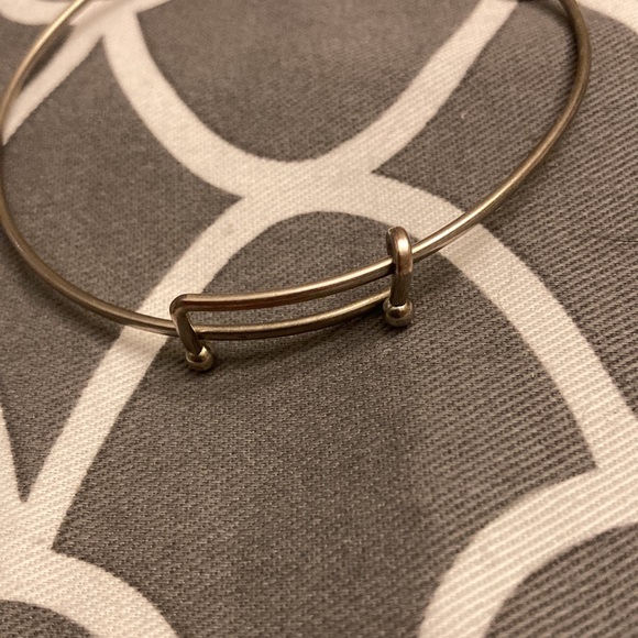 🪴Clea Ray Lotus Charm Bangle Bracelet🪴BUNDLE SALE! - Picture 5 of 5